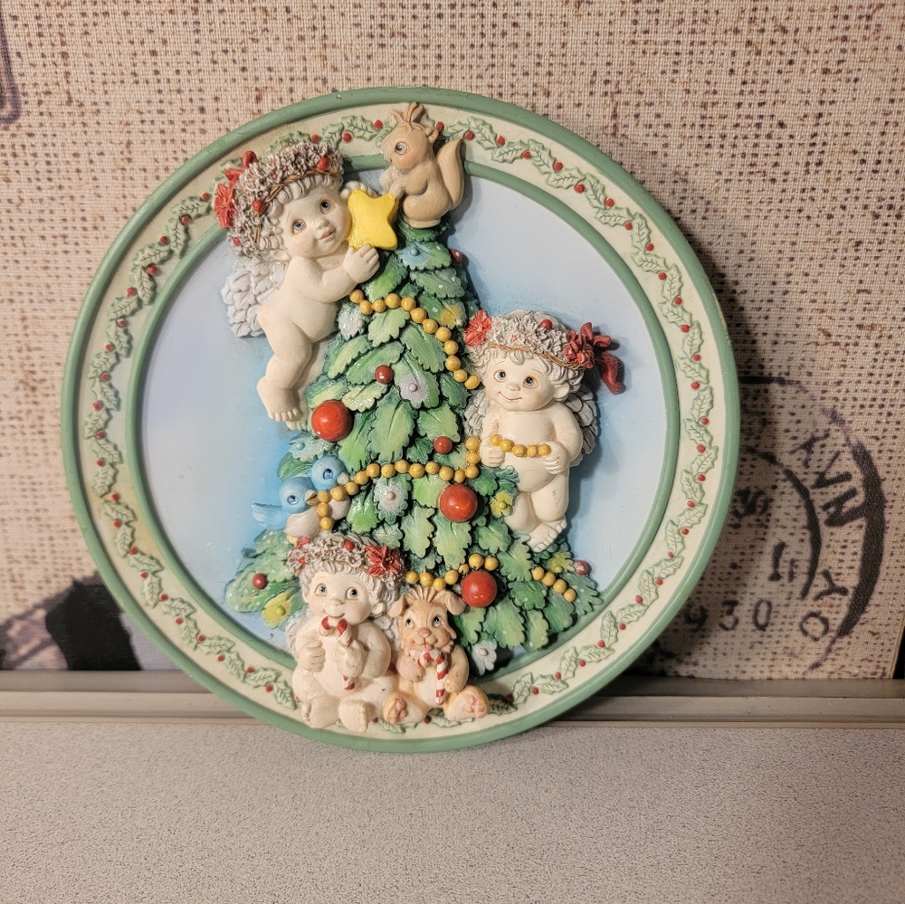 1996 Vintage Cherubs Dreamsicles Christmas Tree Plate Finishing Touches Kristin